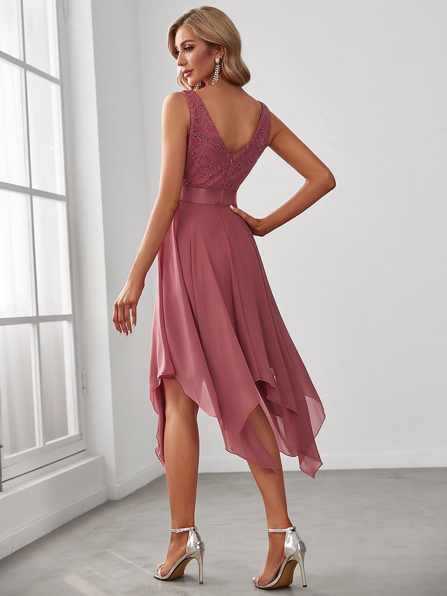 Lara™ | Außergewöhnliches Brautjungfernkleid aus Spitze und Chiffon mit V-Ausschnitt