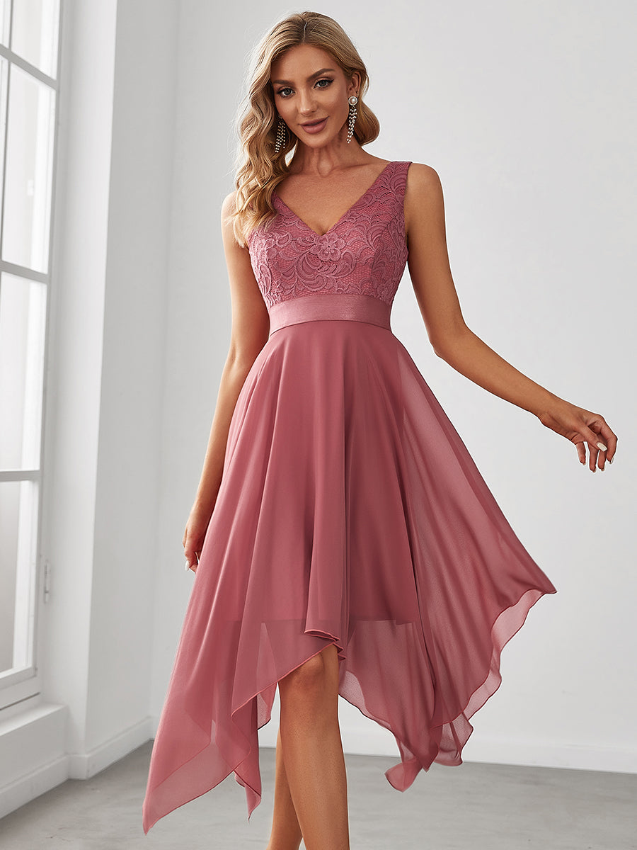 Lara™ | Außergewöhnliches Brautjungfernkleid aus Spitze und Chiffon mit V-Ausschnitt